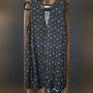 Navy Sleeveless Dress with Arrow Pattern